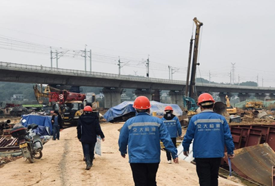 常益长铁路益阳至长沙段开通运营