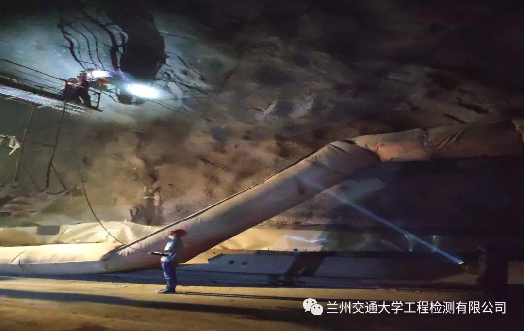 坚定信念，勇往直前