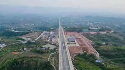 重庆东环铁路正式开通运营