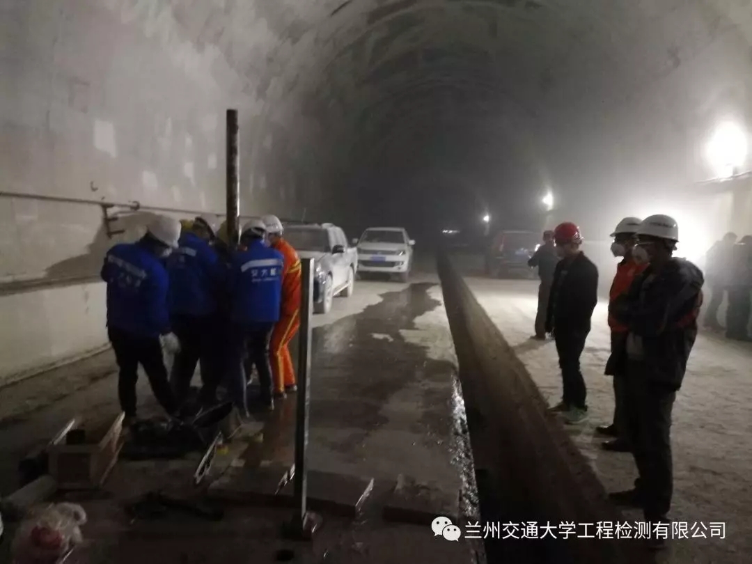 兰州质量监督站对银西铁路甘宁段进行质量抽检