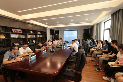 省交通运输厅建设管理处处长刘永红一行莅临公司调研