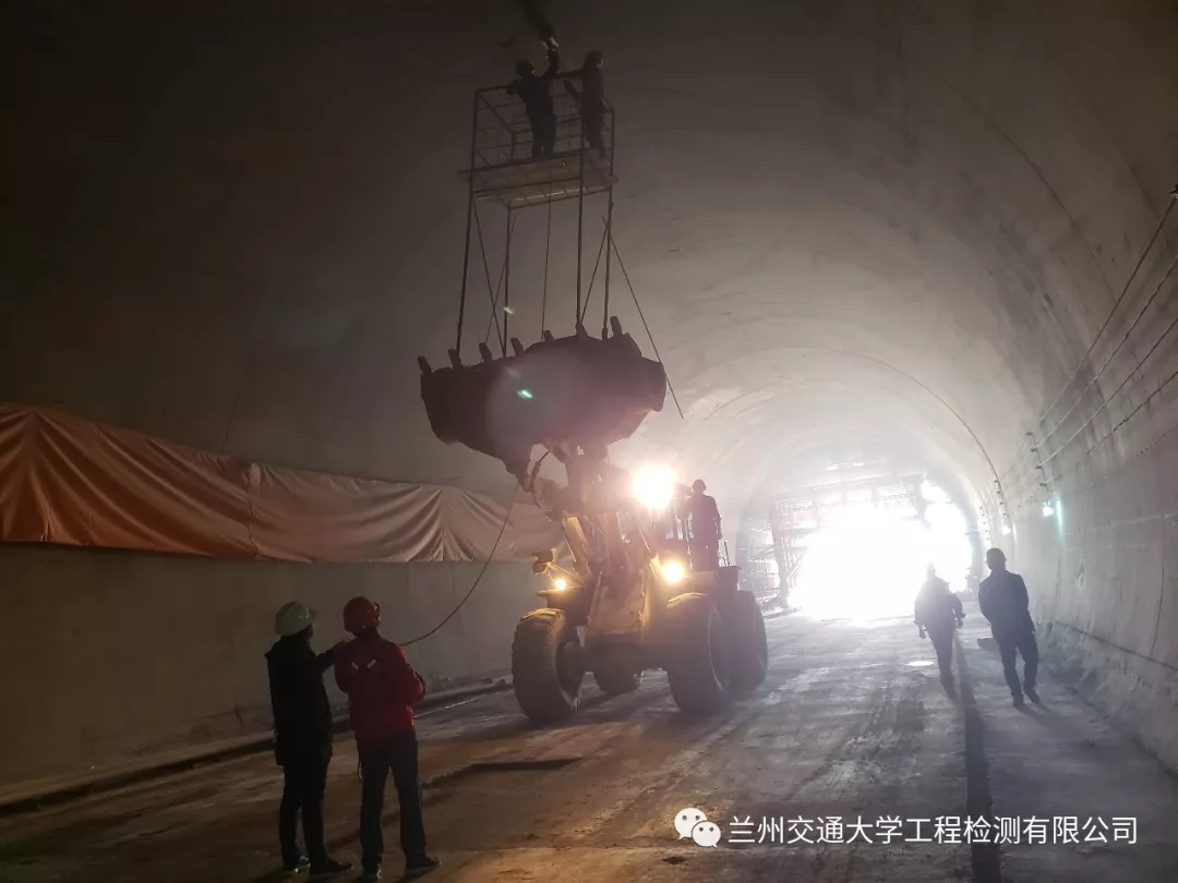 世界眼中的中国高铁，检测人心中的骄傲